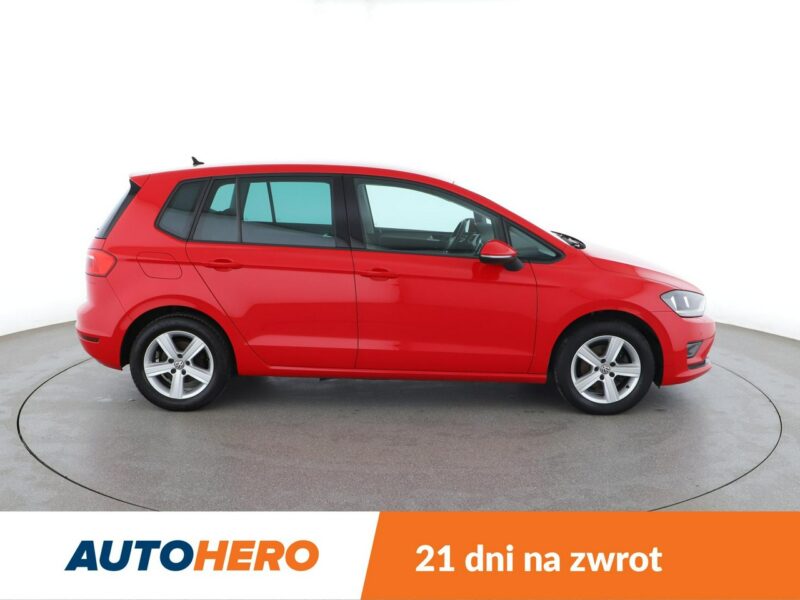 Volkswagen Golf Sportsvan navi klima auto grzane fotele czujniki parkowania hak I (2014-)