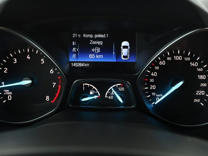 Ford Kuga ST-Line Bi-Xenon Grzana kierownica Grzane fotele navi hak bluetooth II (2012-)