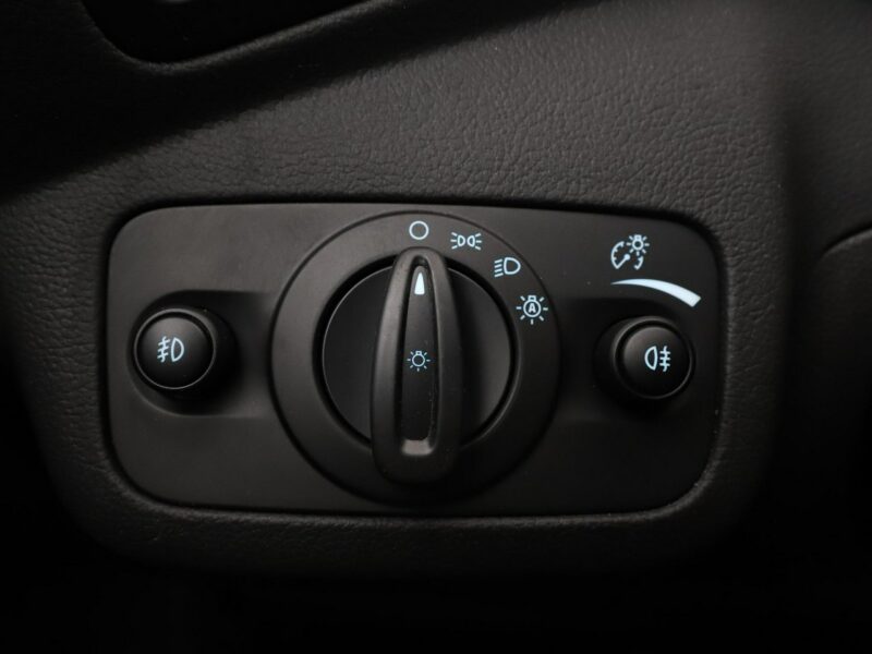 Ford Kuga ST-Line Bi-Xenon Grzana kierownica Grzane fotele navi hak bluetooth II (2012-)