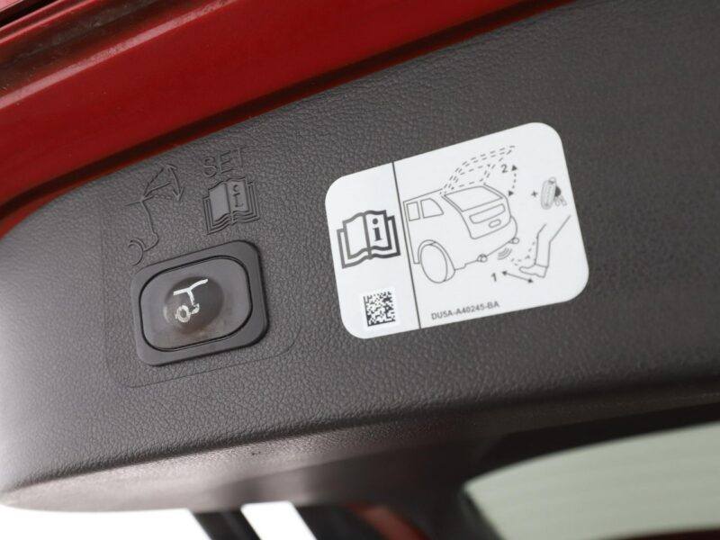 Ford Kuga ST-Line Bi-Xenon Grzana kierownica Grzane fotele navi hak bluetooth II (2012-)