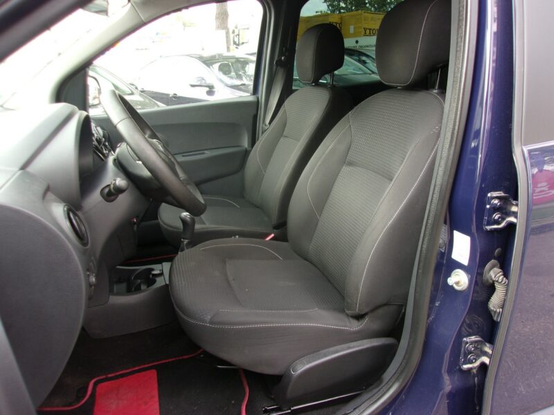 Dacia Lodgy 1.6 Klimatyzacja, Hak holowniczy, Ele szyby, Ele lusterka, ABS, ASR