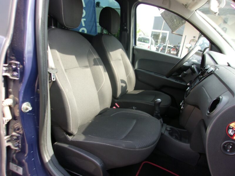 Dacia Lodgy 1.6 Klimatyzacja, Hak holowniczy, Ele szyby, Ele lusterka, ABS, ASR