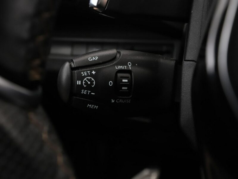 Peugeot 3008 automat full LED panorama virtual cocpit półskóra navi kamery II (2016-)