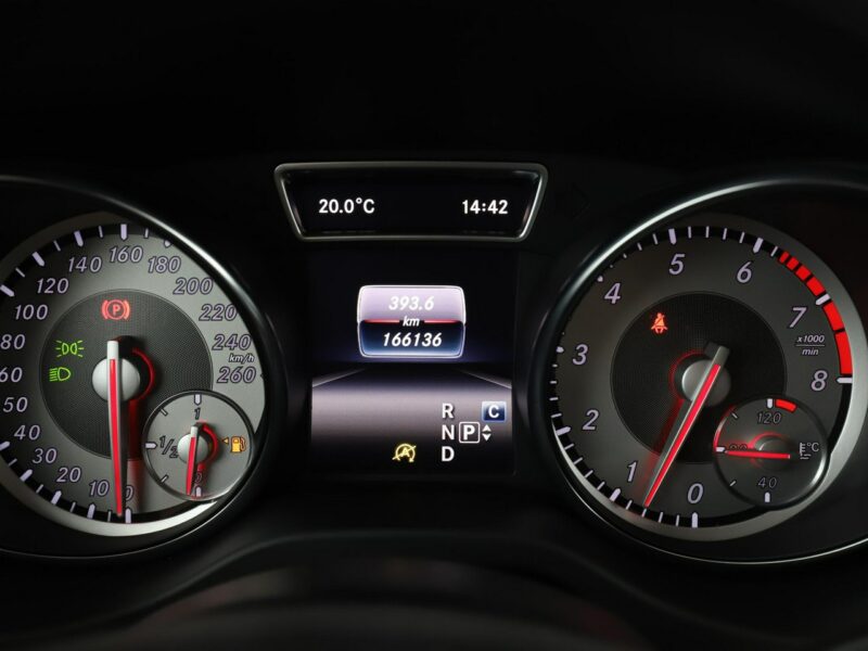 Mercedes GLA 250 GRATIS! Pakiet Serwisowy o wartości 800 zł!