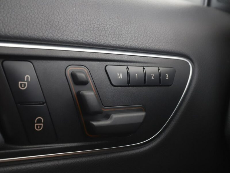 Mercedes GLA 250 GRATIS! Pakiet Serwisowy o wartości 800 zł!