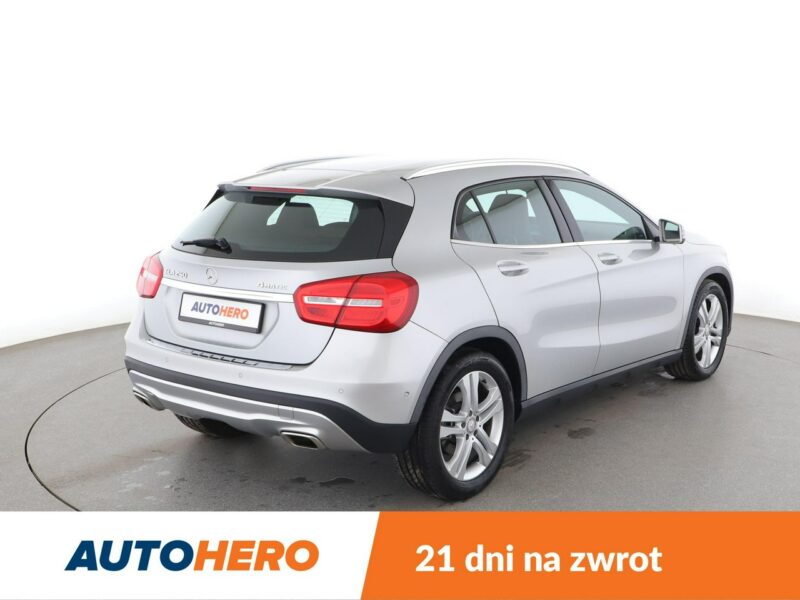Mercedes GLA 250 GRATIS! Pakiet Serwisowy o wartości 800 zł!