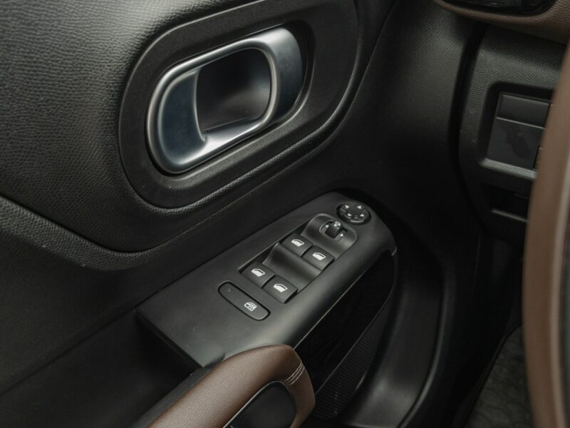 Citroen C5 Aircross 2.0 BHDI 180KM Shine GWARANCJA VIP Salon Polska Kamery Masaże FV23%