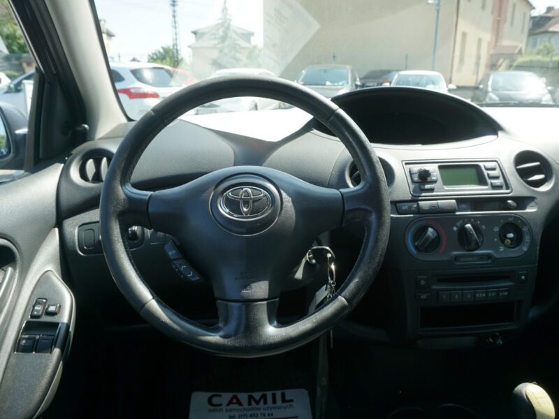 Toyota Yaris polski salon I (1999-2005)