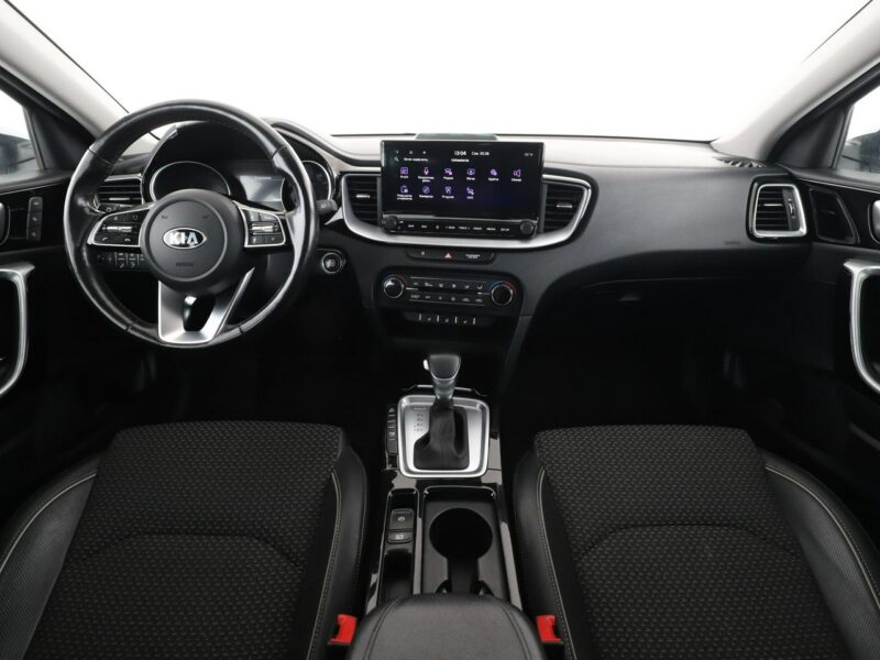Kia Cee'd PHEV navi el. sterowane i ogrzewane fotele kamera i czujniki parkowani III (2018-)