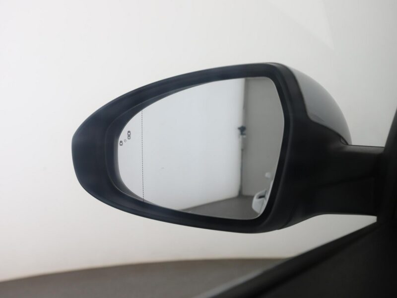 Kia Cee'd PHEV navi el. sterowane i ogrzewane fotele kamera i czujniki parkowani III (2018-)