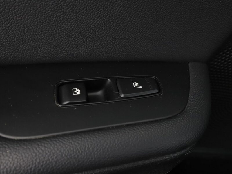 Kia Cee'd PHEV navi el. sterowane i ogrzewane fotele kamera i czujniki parkowani III (2018-)