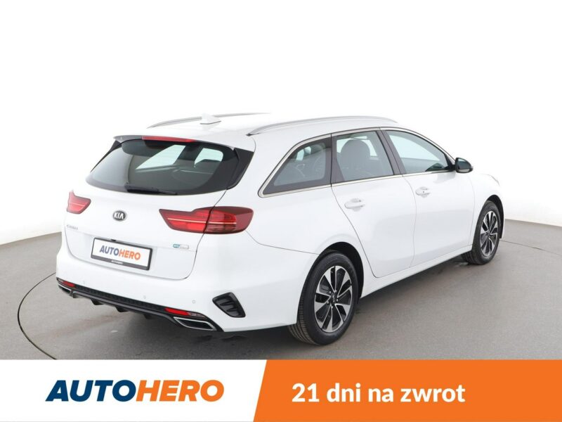 Kia Cee'd PHEV navi el. sterowane i ogrzewane fotele kamera i czujniki parkowani III (2018-)