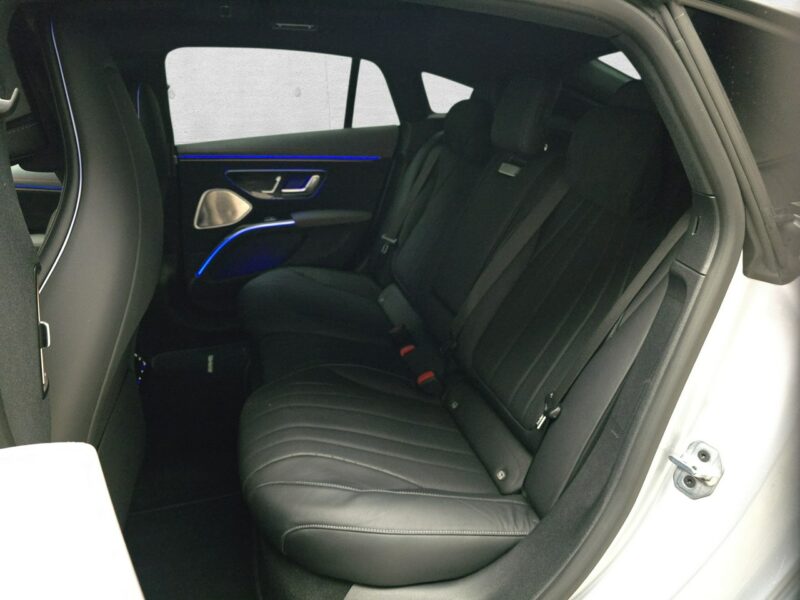 Mercedes EQS