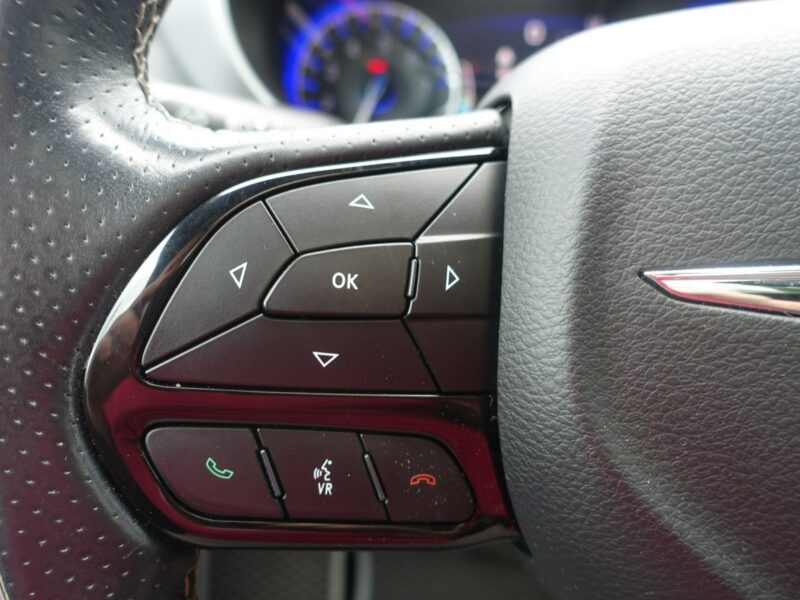 Chrysler Pacifica Oferta prywatna * Pełna Opcja Limited S * Szklany Dach * Nowe LPG