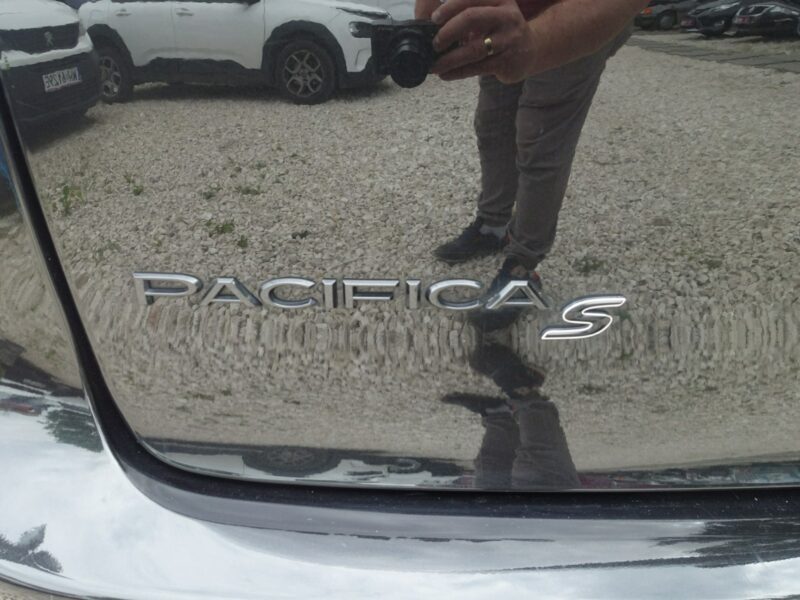 Chrysler Pacifica Oferta prywatna * Pełna Opcja Limited S * Szklany Dach * Nowe LPG