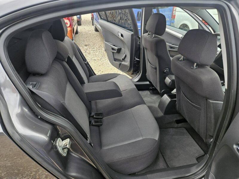Opel Astra Opłacona Zdrowa Zadbana Po Serwisie Dwa Kmpl. Kół 1 Wł H (2004-2014)