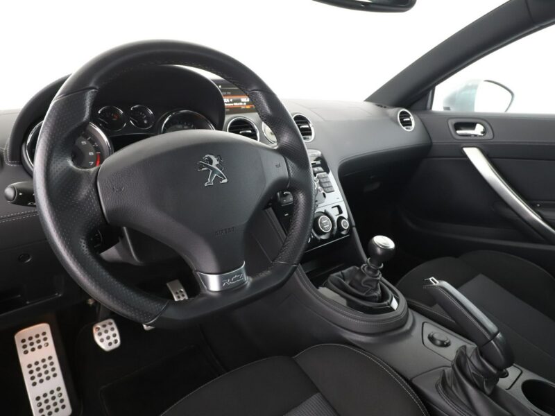 Peugeot RCZ GRATIS! Pakiet Serwisowy o wartości 800 zł!