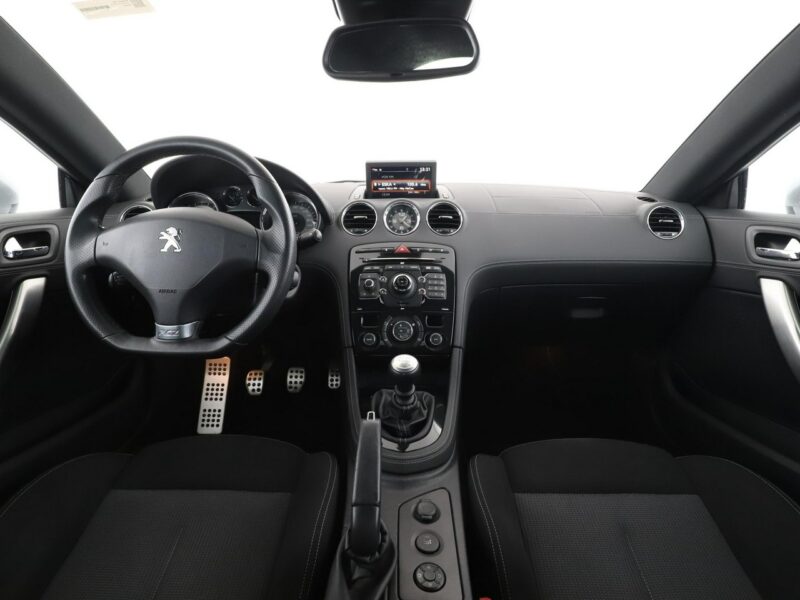 Peugeot RCZ GRATIS! Pakiet Serwisowy o wartości 800 zł!