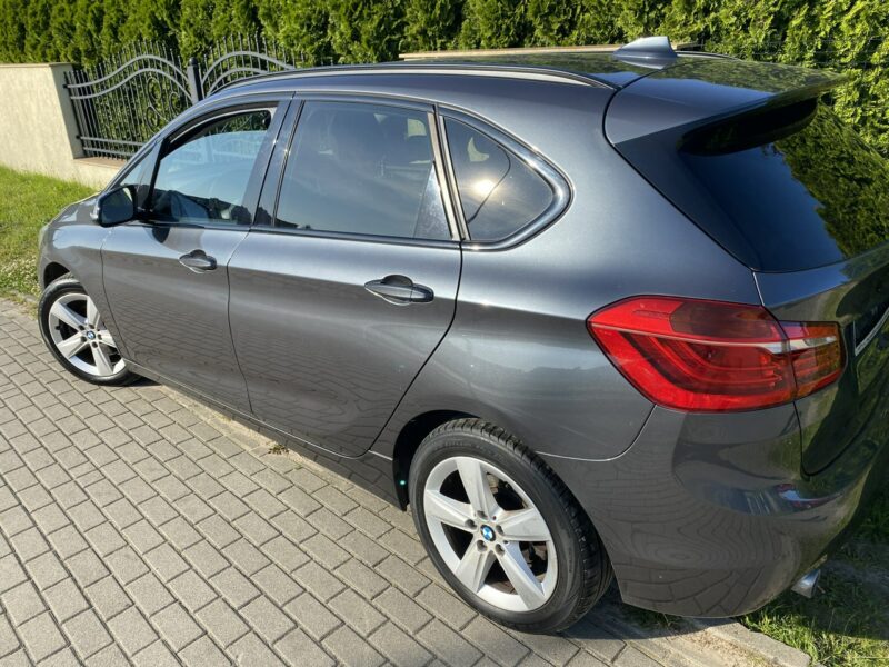 BMW Active Tourer Przebieg gwarantow,oryginalny lakier, nawigacja,klimatronik,parktronik
