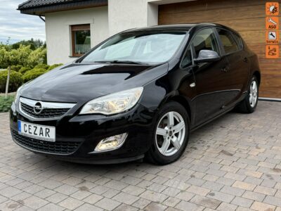 Opel Astra 11r. 1.6 benzyna z Niemiec bezwypadkowa mały przebieg J (2009-2019)