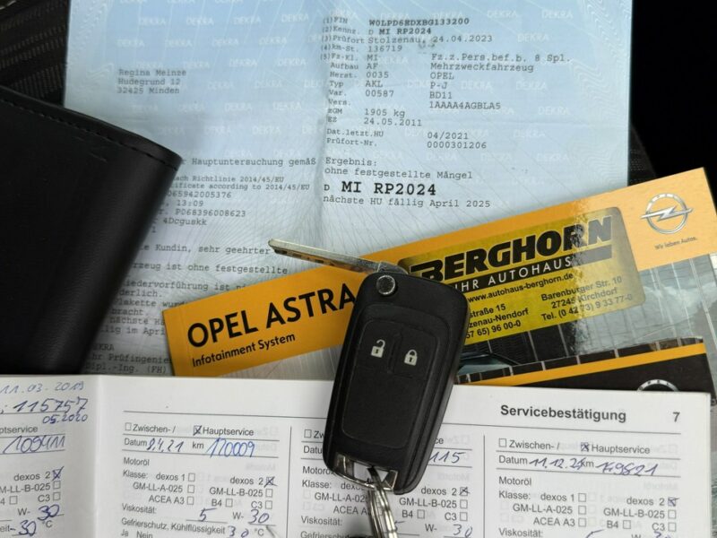 Opel Astra 11r. 1.6 benzyna z Niemiec bezwypadkowa mały przebieg J (2009-2019)