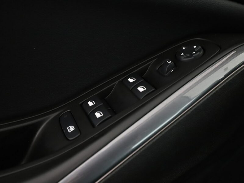 Opel Grandland X PDC klima auto temapomat navi bluetooth