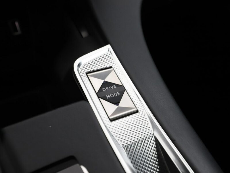 DS Automobiles DS 7 Crossback OPERA Automat Panorama Navi ACC Wentylowana Skóra Masaże Kamera DS LED