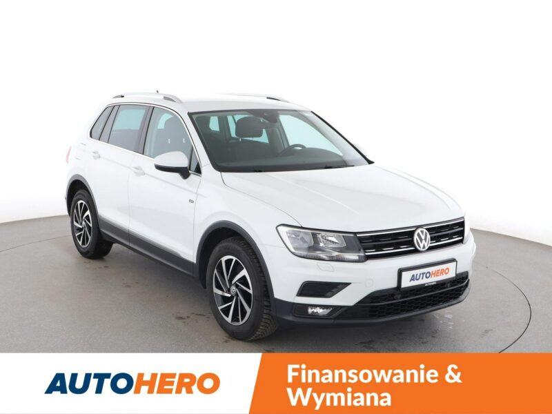 Volkswagen Tiguan Tempomat adaptacyjny PDC grzane fotele klima 3-strefowa navi bluetooth II (2016-2024)