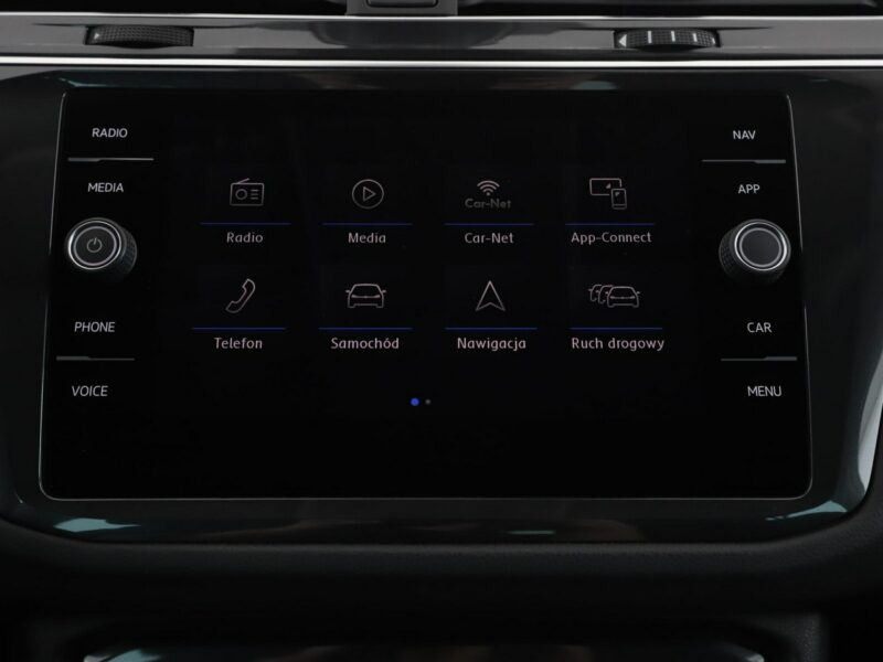 Volkswagen Tiguan Tempomat adaptacyjny PDC grzane fotele klima 3-strefowa navi bluetooth II (2016-2024)