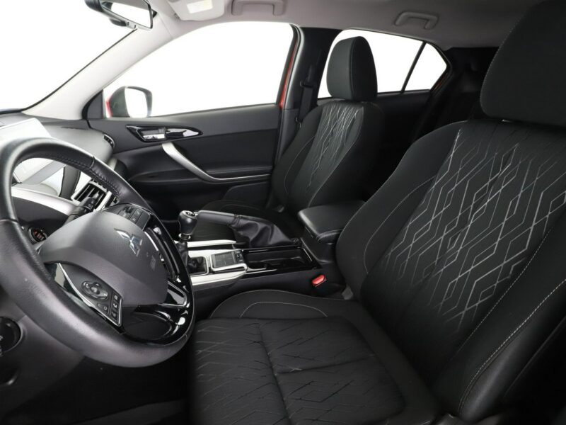 Mitsubishi Eclipse Cross PDC Klima auto grzane fotele przód/tył navi bluetooth VI (2018-)