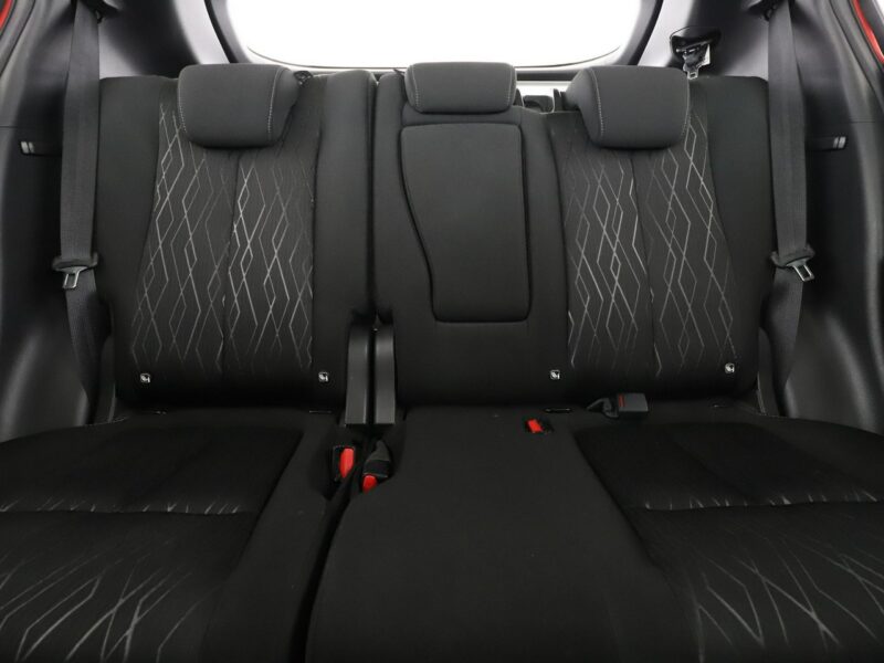 Mitsubishi Eclipse Cross PDC Klima auto grzane fotele przód/tył navi bluetooth VI (2018-)