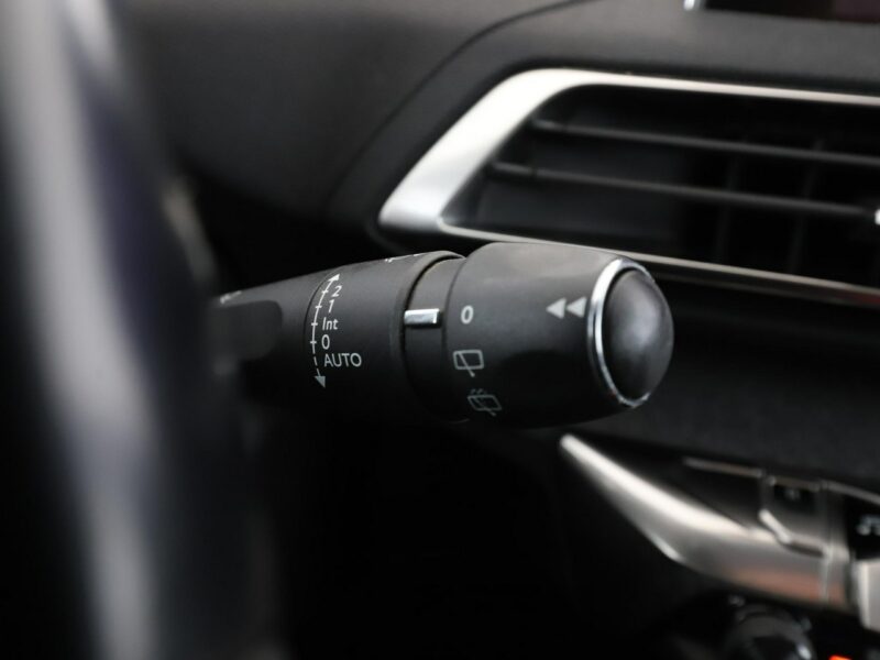 Peugeot 5008 Allure 7-osob. PDC grzane fotele navi kamera virtual półskóra tempomat II (2017-)