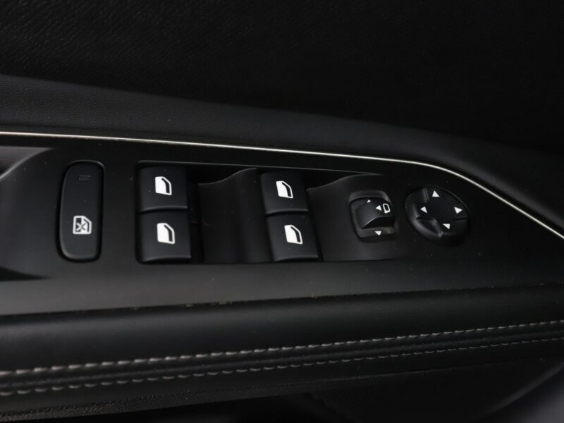 Peugeot 5008 Allure 7-osob. PDC grzane fotele navi kamera virtual półskóra tempomat II (2017-)