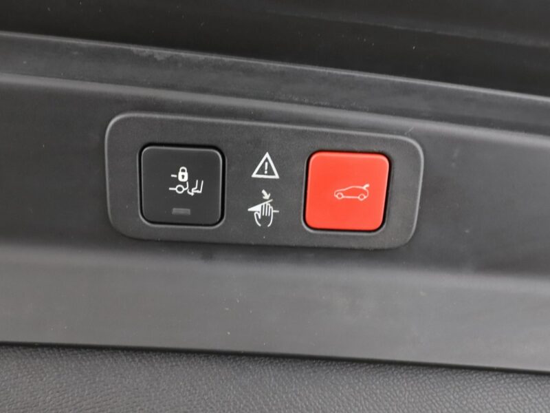 Peugeot 5008 Allure 7-osob. PDC grzane fotele navi kamera virtual półskóra tempomat II (2017-)