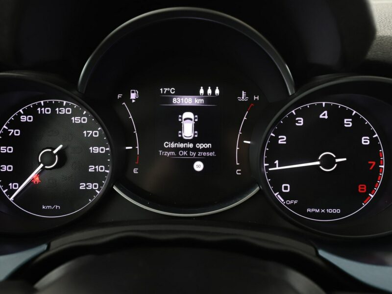 Fiat 500x LED Kamera cofania klima auto navi bluetooth multifunkcja