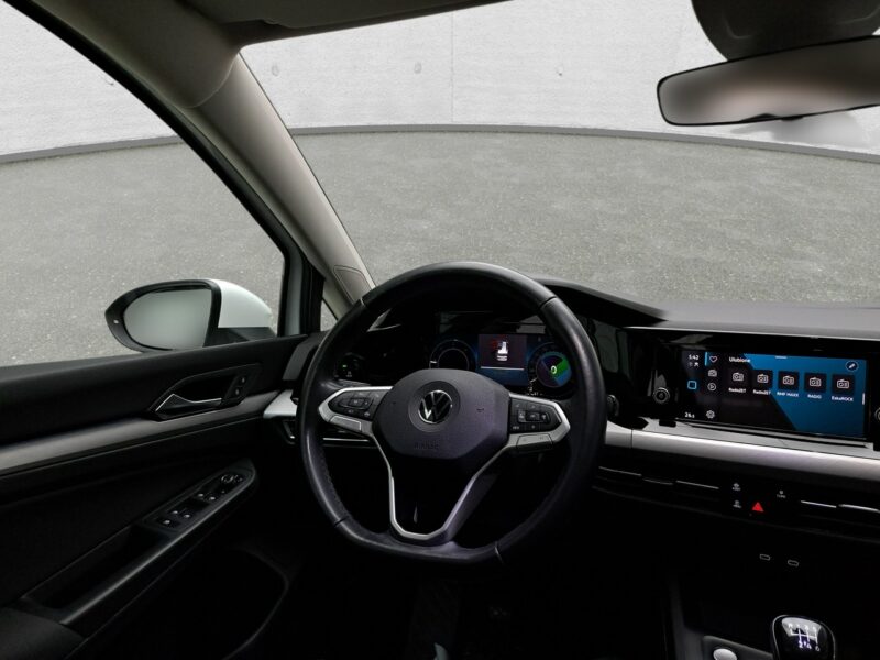 Volkswagen Golf VIII (2020-)
