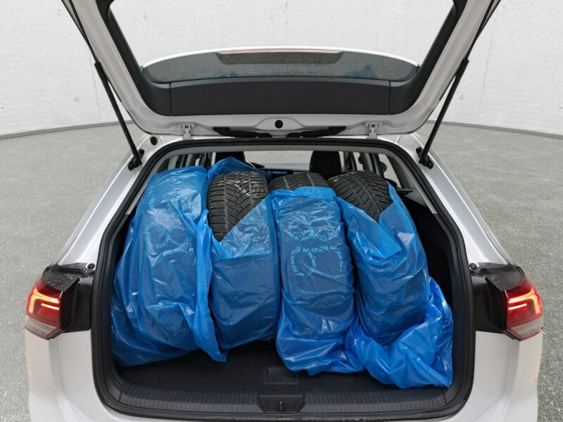 Volkswagen Golf VIII (2020-)