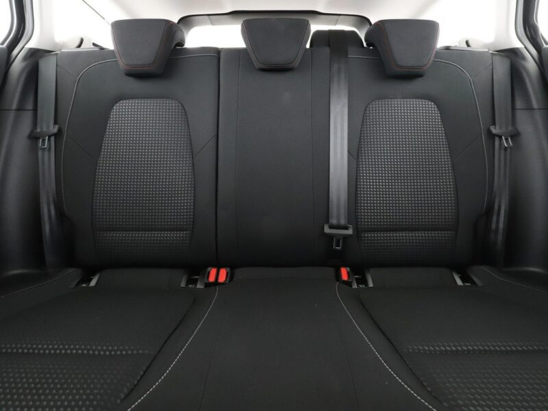 Ford Focus navigacja klimatyzacja czujniki parkowania bluetoothnavigacja klimatyz Mk4 (2018-)