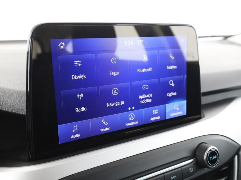 Ford Focus navigacja klimatyzacja czujniki parkowania bluetoothnavigacja klimatyz Mk4 (2018-)