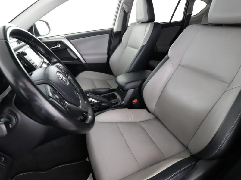 Toyota RAV-4 Lounge skóra navi grzane fotele kamera LED tempomat IV (2012-)