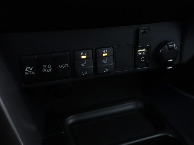 Toyota RAV-4 Lounge skóra navi grzane fotele kamera LED tempomat IV (2012-)