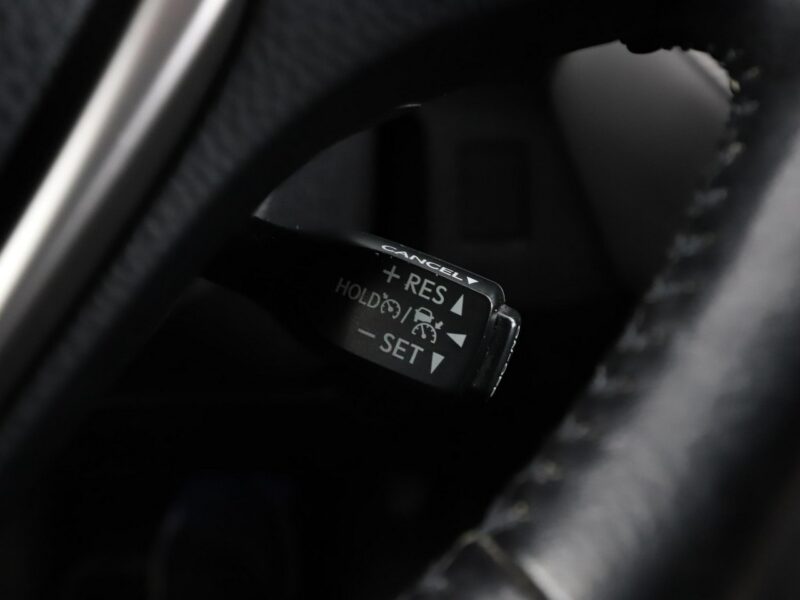 Toyota RAV-4 Lounge skóra navi grzane fotele kamera LED tempomat IV (2012-)