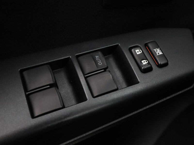 Toyota RAV-4 Lounge skóra navi grzane fotele kamera LED tempomat IV (2012-)