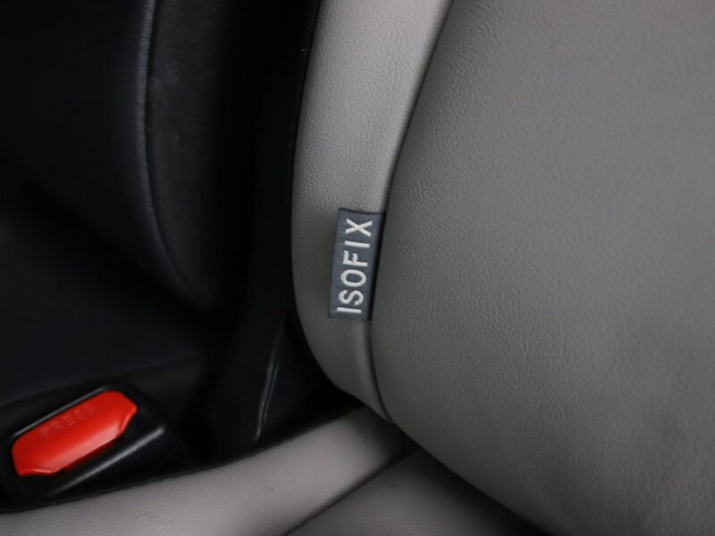 Toyota RAV-4 Lounge skóra navi grzane fotele kamera LED tempomat IV (2012-)