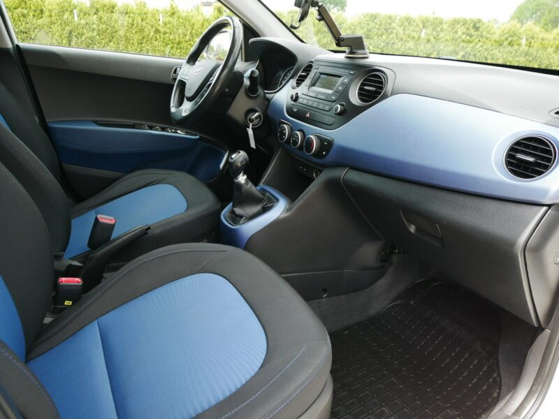 Hyundai i10 1.0 MPI 66KM -Klima +Grzane fotele i kier -Bardzo zadbany +Opony zima II (2013-)