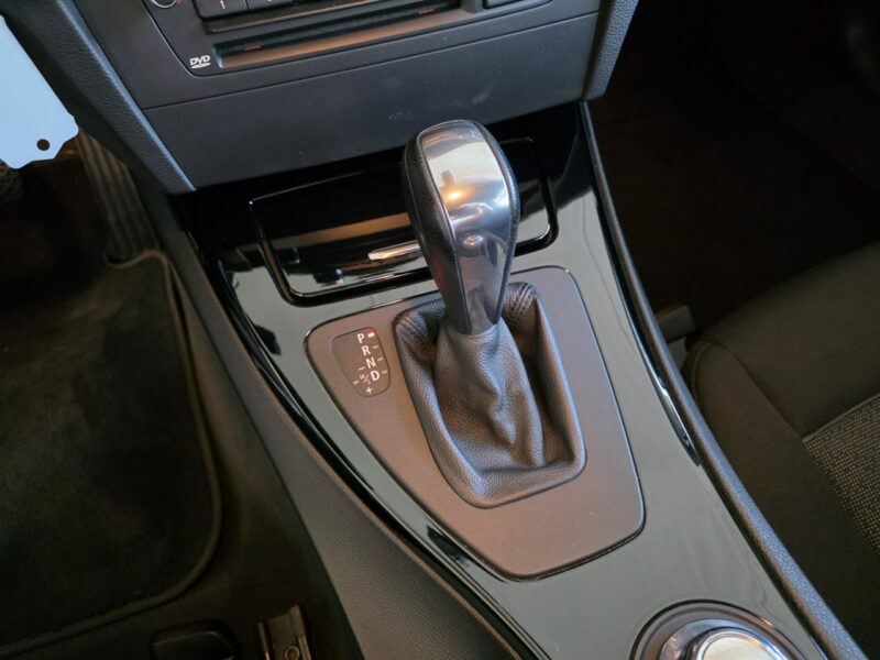 BMW 325 E92 3.0 218KM Coupe Automat E90 (2005-2012)