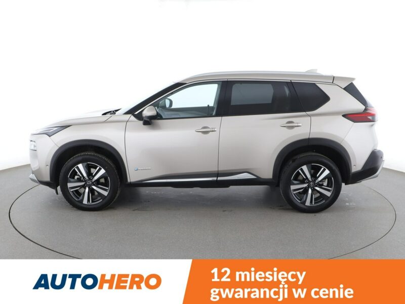 Nissan X-Trail HEV automat LED jasne skóry navi kamery 360 grzane fotele i kierownica IV (2021-)