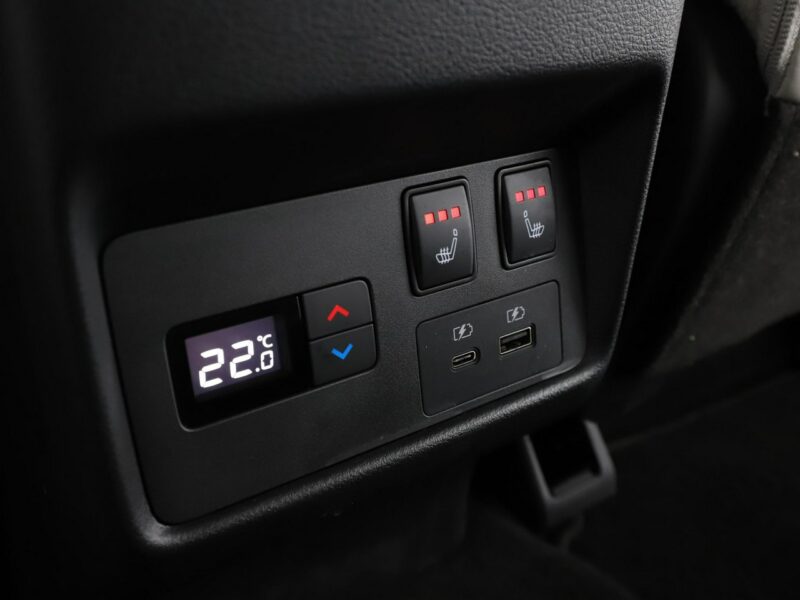 Nissan X-Trail HEV automat LED jasne skóry navi kamery 360 grzane fotele i kierownica IV (2021-)