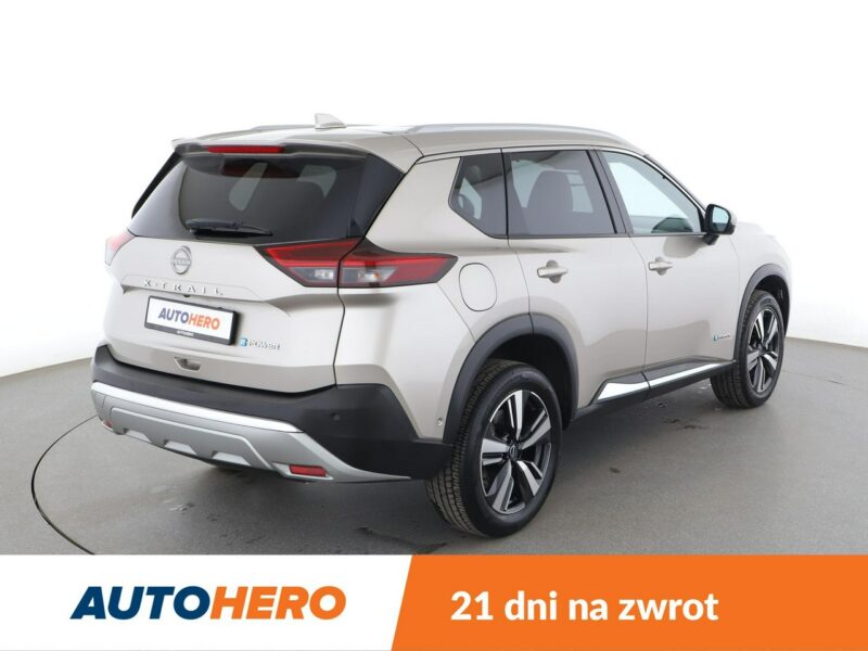 Nissan X-Trail HEV automat LED jasne skóry navi kamery 360 grzane fotele i kierownica IV (2021-)