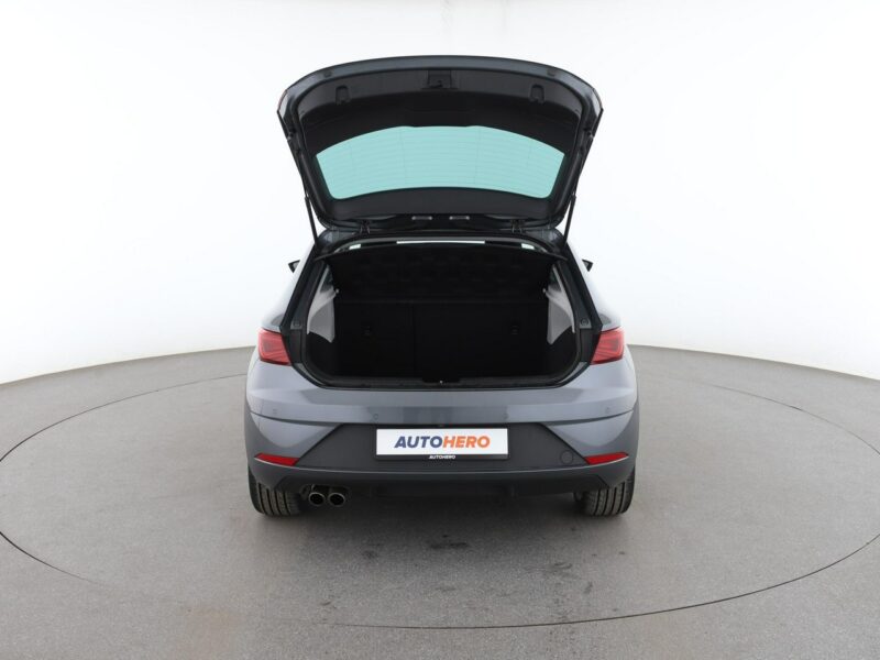 Seat Leon full LED virtual cocpit klima auto kamera i czujniki parkowania grzane III (2012-)